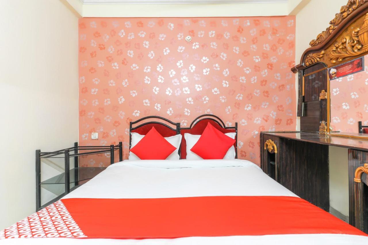Oyo 62194 Pleasure Palace Hotel Indore Exterior photo