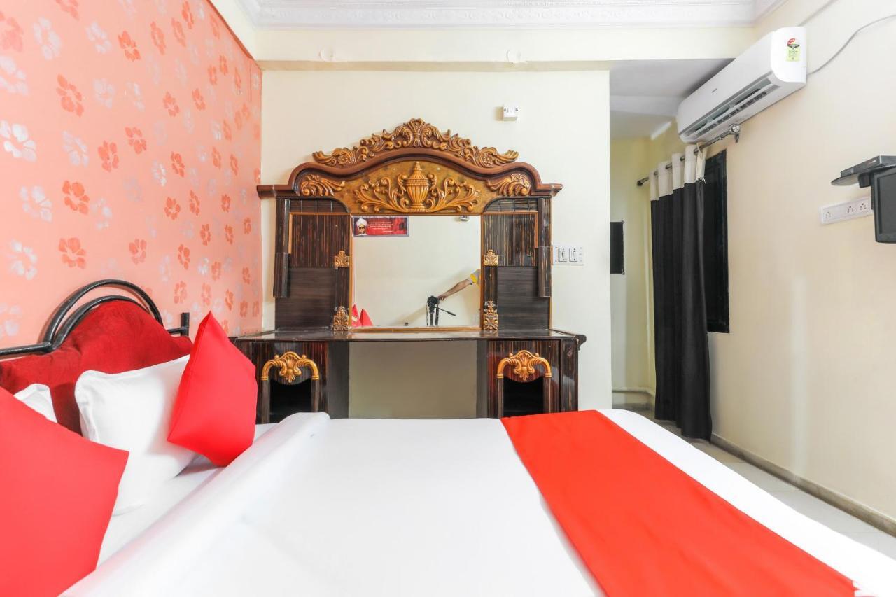 Oyo 62194 Pleasure Palace Hotel Indore Exterior photo