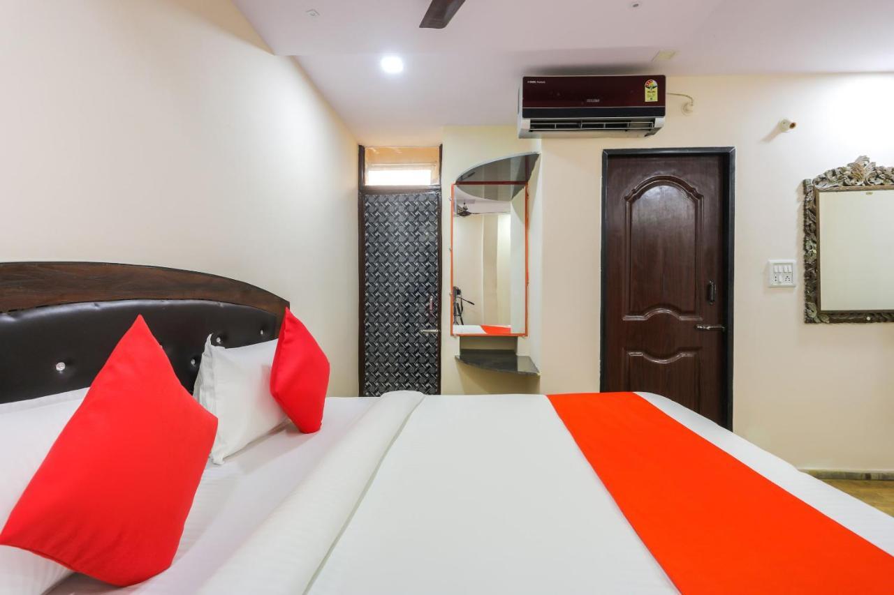 Oyo 62194 Pleasure Palace Hotel Indore Exterior photo