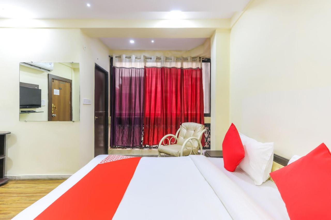 Oyo 62194 Pleasure Palace Hotel Indore Exterior photo